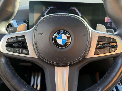 Used 2023 BMW X7 xDrive40i w/ Executive Package image 27