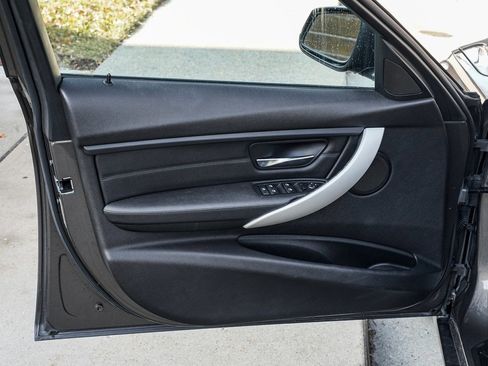 Used 2013 BMW 328i xDrive Sedan image 9