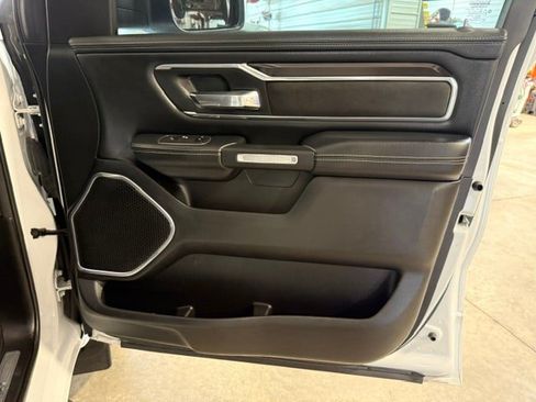 Used 2022 RAM 1500 Laramie AWD/4WD image 7