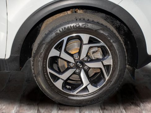 Used 2021 Kia Sportage LX image 39