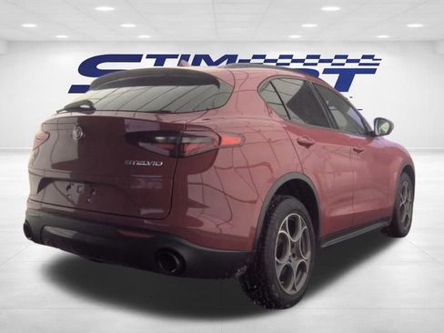 Used 2022 Alfa Romeo Stelvio Sprint image 5