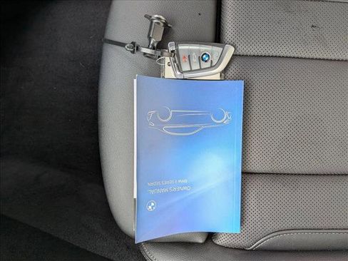 Used 2025 BMW 330i xDrive 330i xDrive image 24