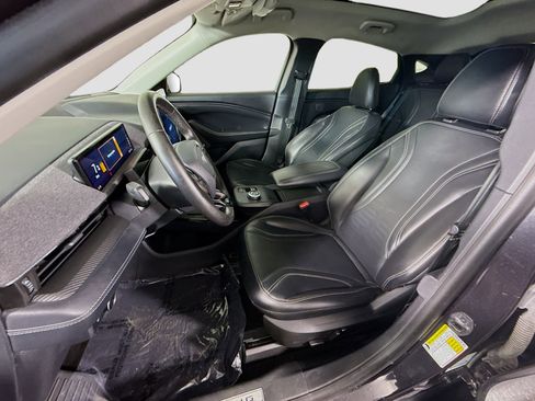 Used 2022 Ford Mustang Mach-E Premium image 22