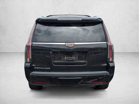 Used 2015 Cadillac Escalade Luxury AWD/4WD image 7