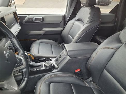 Used 2022 Ford Bronco Badlands image 8