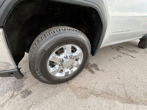 Used 2022 GMC Sierra 2500 SLE image 28