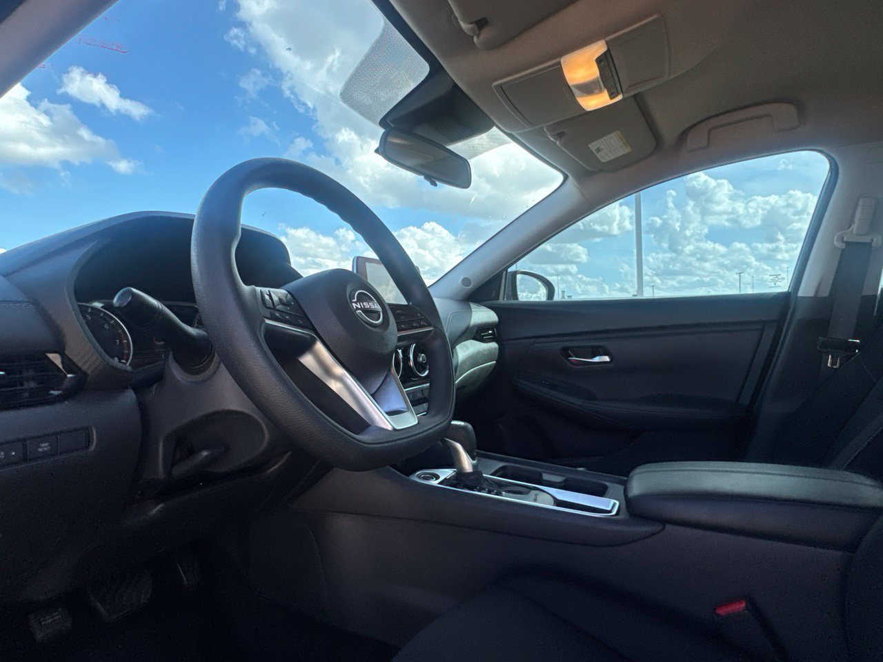 Used 2025 Nissan Sentra SV w/ Trunk Package FWD image 41