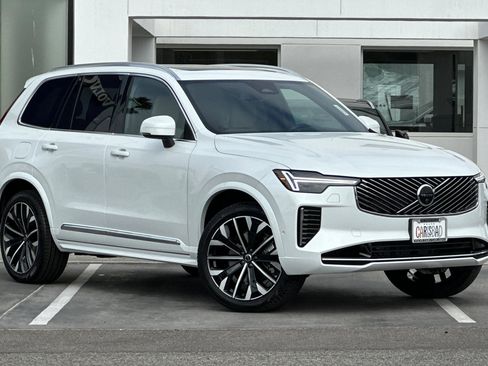 New 2026 Volvo XC90 B6 Plus image 2