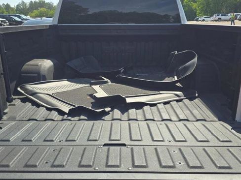Used 2025 GMC Sierra 1500 AT4 AWD/4WD image 15