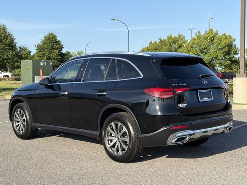 Used 2024 Mercedes-Benz GLC 300 w/ Winter Package image 3