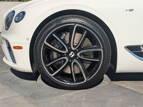 Used 2022 Bentley Continental GT image 6