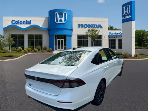 Used 2025 Honda Accord SE image 6