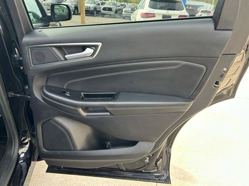 Used 2020 Ford Edge Titanium w/ Cargo Accessory Package AWD/4WD image 15