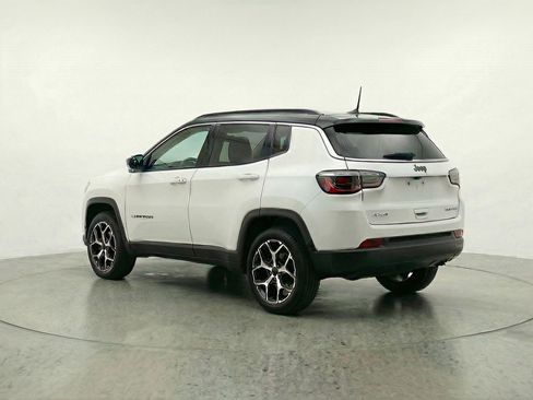 Used 2025 Jeep Compass Limited image 6