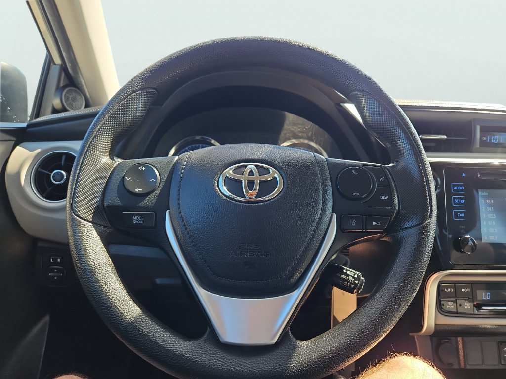 Used 2019 Toyota Corolla LE FWD image 24