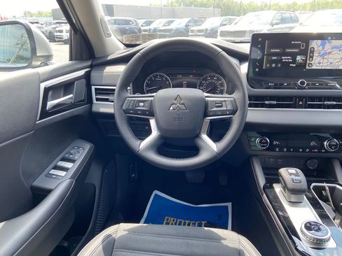 New 2025 Mitsubishi Outlander Trail Edition image 23
