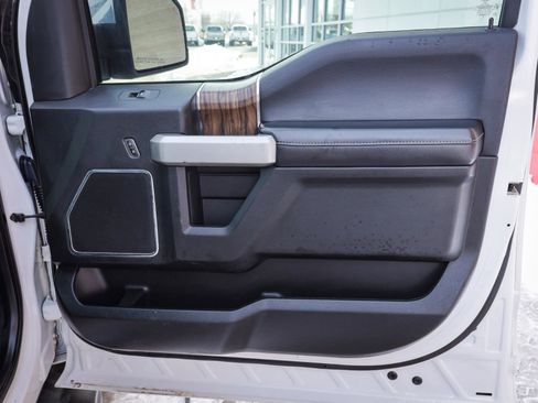 Used 2018 Ford F150 Lariat w/ Equipment Group 502A Luxury image 27