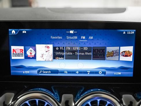 Certified 2024 Mercedes-Benz GLA 250 w/ Exclusive Package image 20