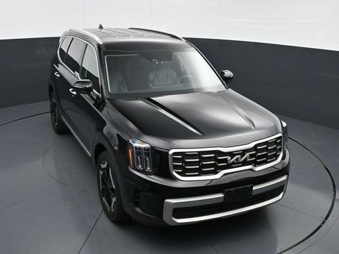 Used 2023 Kia Telluride S FWD image 23