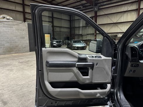 Used 2020 Ford F150 XLT w/ Equipment Group 302A Luxury AWD/4WD image 11