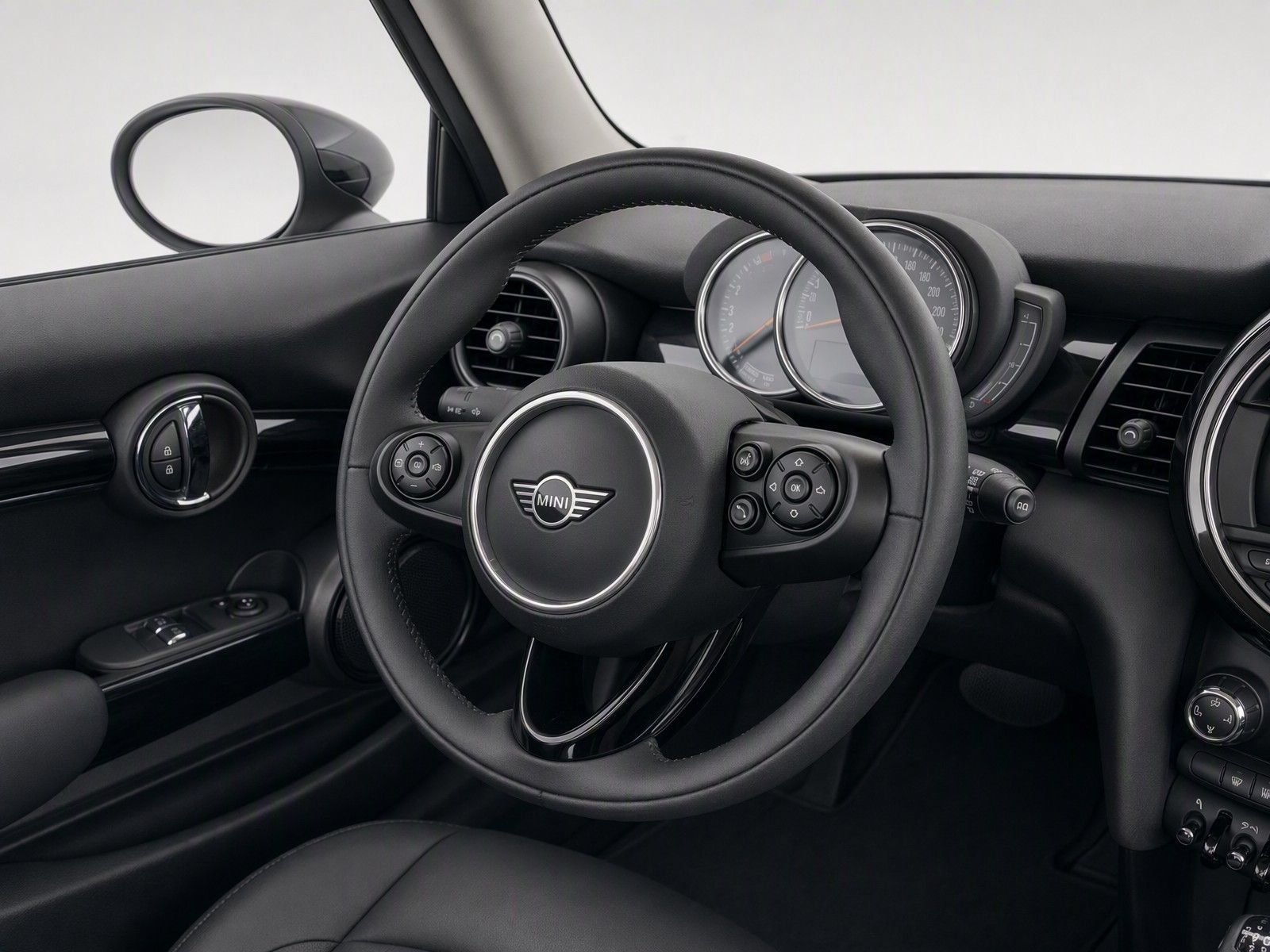Used 2019 MINI Cooper 2-Door Hardtop w/ Storage Package FWD image 19