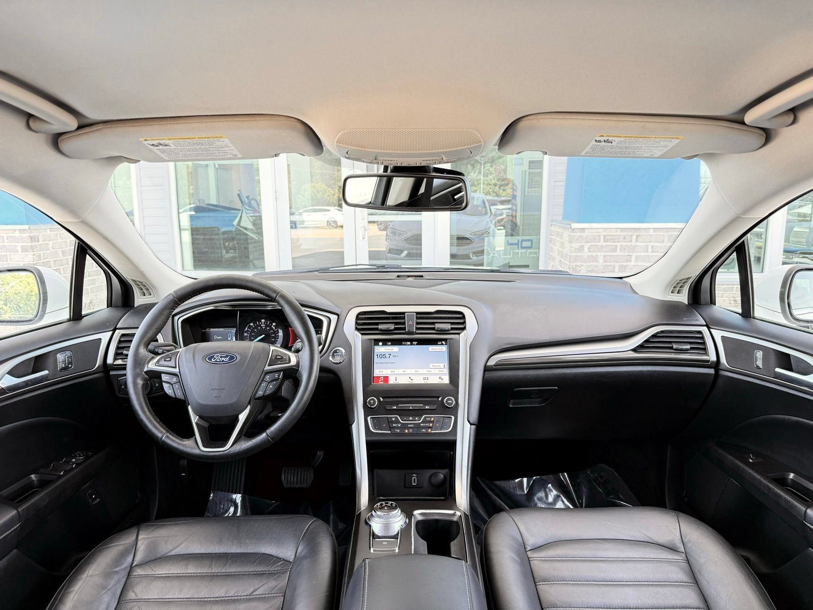 Used 2018 Ford Fusion SE w/ Equipment Group 602A FWD image 23