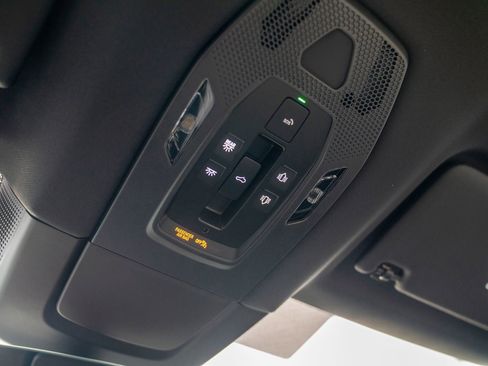 New 2026 Porsche Macan 4 Electric AWD/4WD image 20