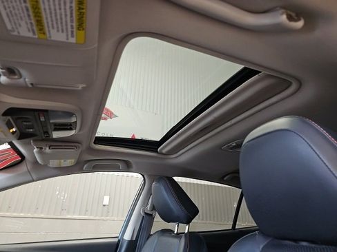 Used 2020 Subaru Crosstrek 2.0i Limited w/ Moonroof Package image 17