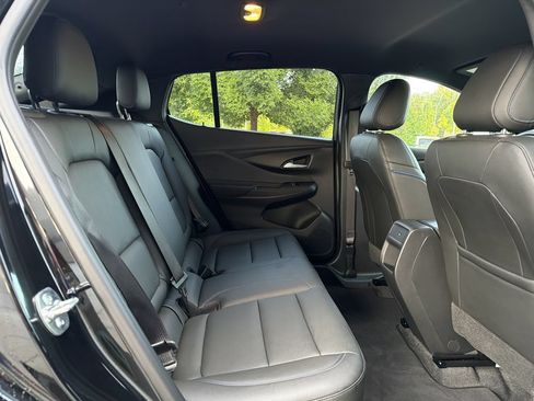 Used 2025 Buick Envista Sport Touring w/ Convenience I Package FWD image 15