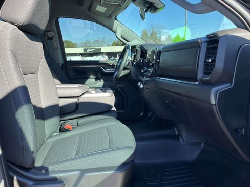 Used 2024 GMC Sierra 1500 Elevation w/ X31 Off-Road Package image 9