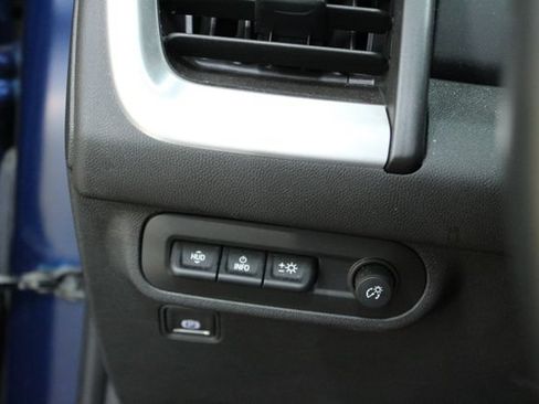 Used 2023 GMC Terrain SLT w/ Tech Package AWD/4WD image 15