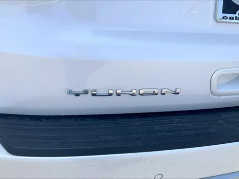 Used 2023 GMC Yukon Denali AWD/4WD image 29