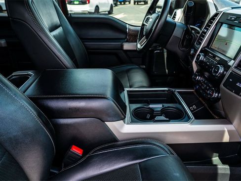 Used 2019 Ford F250 Lariat w/ Lariat Ultimate Package AWD/4WD image 25