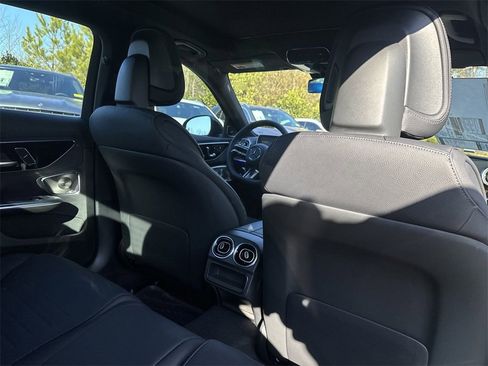 New 2025 Mercedes-Benz C 300 Sedan image 16