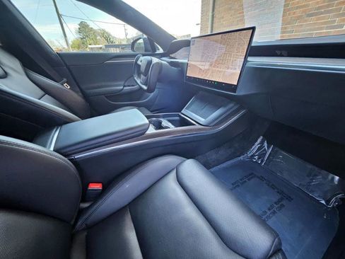 Used 2022 Tesla Model S AWD image 55