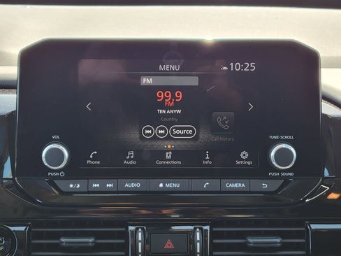 New 2025 Nissan Pathfinder SV w/ SV Premium Package image 24