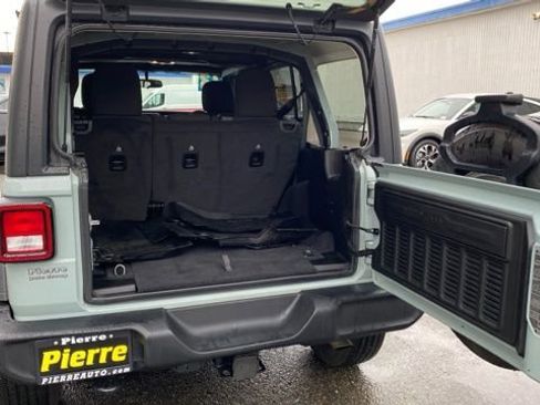 Used 2023 Jeep Wrangler Sport S w/ Cold Weather Group image 4