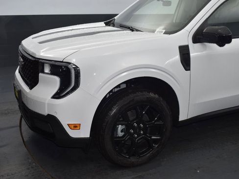 New 2025 Ford Maverick Lariat w/ Black Appearance Package image 4