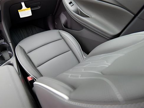 New 2026 Buick Encore GX Avenir w/ Avenir Technology Package image 24