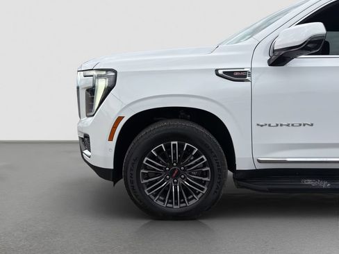 Used 2025 GMC Yukon Elevation w/ LPO, Floor Liner Package AWD/4WD image 22