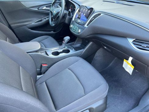 Certified 2024 Chevrolet Malibu RS w/ LPO, Floor Liner Package image 30