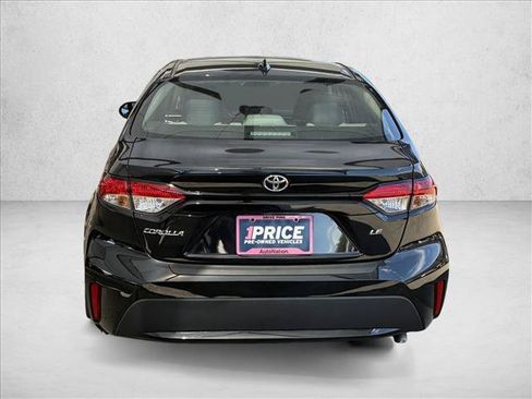 Used 2022 Toyota Corolla LE w/ LE Convenience Package FWD image 3