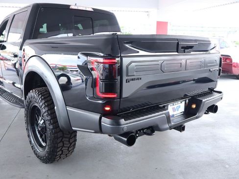 Used 2018 Ford F150 Raptor w/ Equipment Group 802A Luxury AWD/4WD image 9