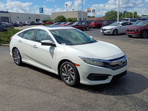 Used 2017 Honda Civic EX image 1
