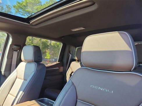 New 2026 GMC Sierra 1500 Denali w/ Denali Reserve Package image 23
