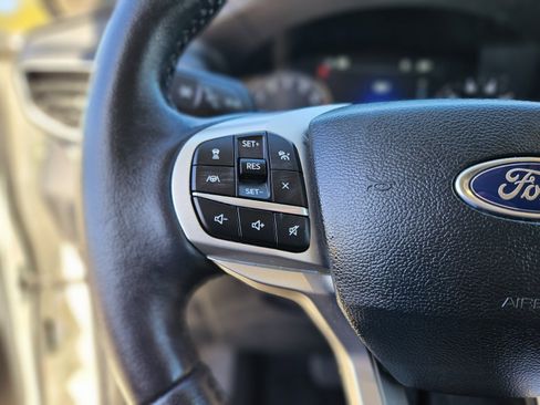 Certified 2023 Ford Explorer XLT w/ Equipment Group 202A image 28