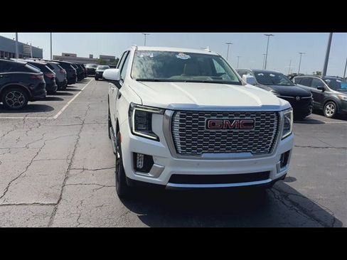 Certified 2024 GMC Yukon Denali AWD/4WD image 3