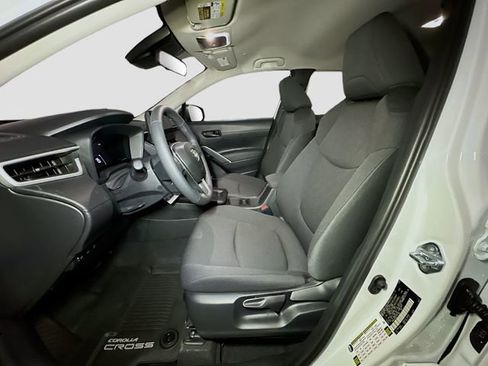 New 2026 Toyota Corolla Cross LE w/ Cold Weather Package image 15