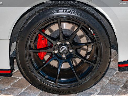 Used 2025 Nissan Z NISMO w/ Floor Mat Package RWD image 38