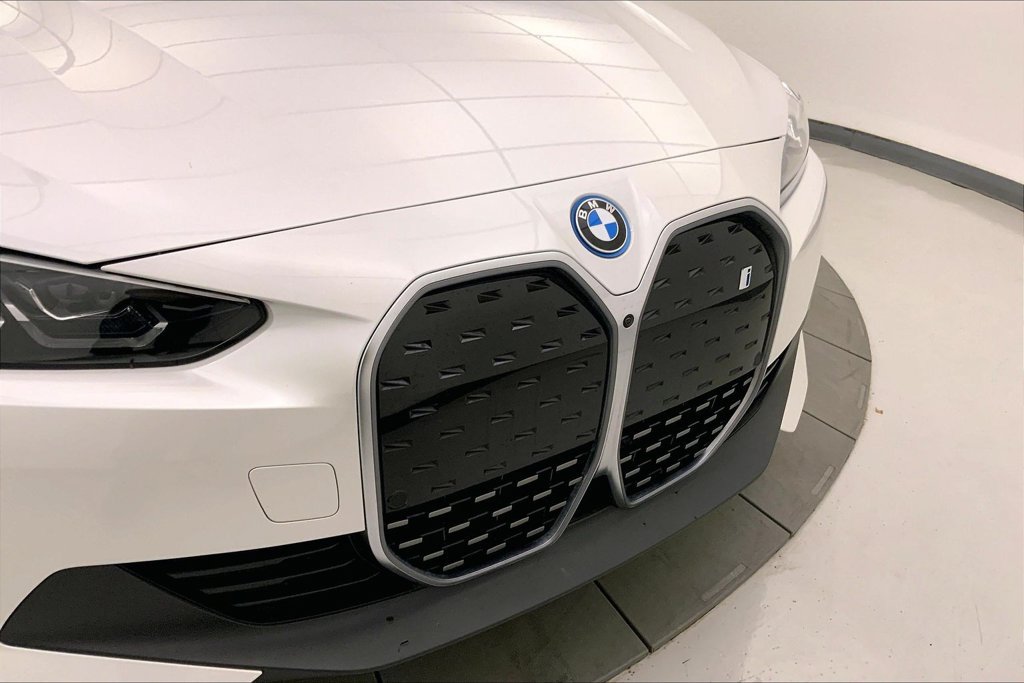 Used 2024 BMW i4 xDrive40i w/ Premium Package AWD/4WD image 28